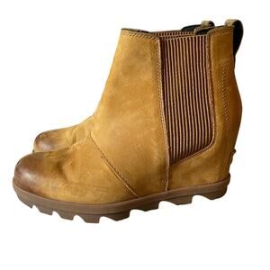 Sorel Women's Joan of Arctic Wedge Chelsea Boot SZ 7 Brown Tan Leather EUC